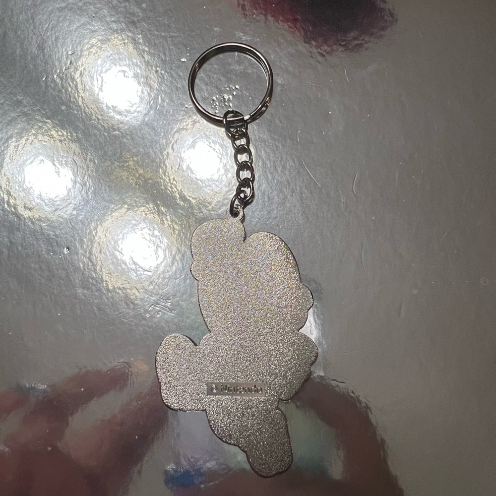 Mario Keychain - Picture 2 of 2